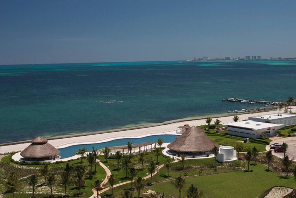 Amara Cancun Beachfront Condo エクステリア 写真