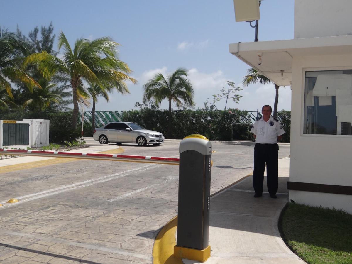 Amara Cancun Beachfront Condo エクステリア 写真